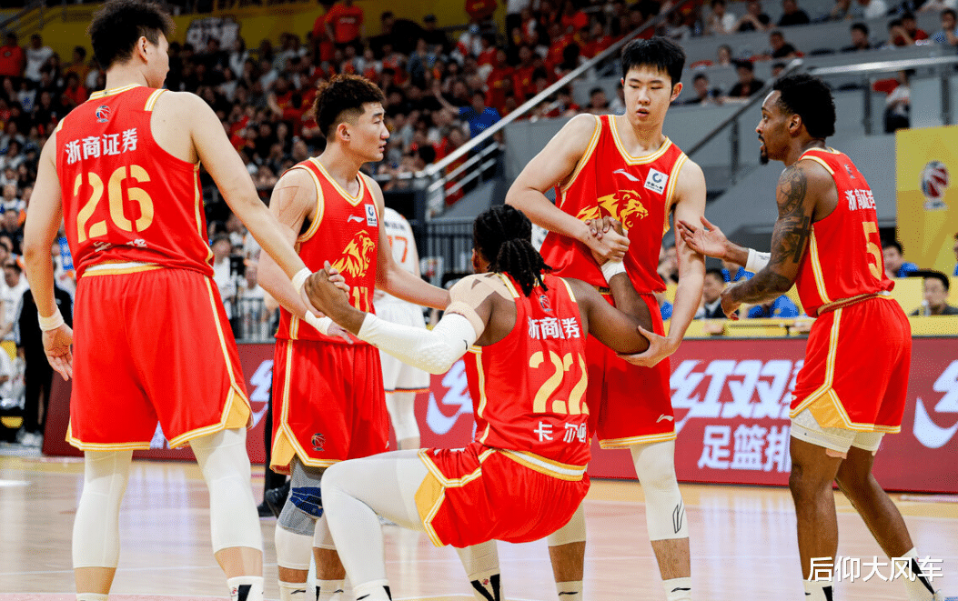 华体会体育登录入口-破案！只是雪藏了孙铭徽，上海就无力招架原因找到，浙迷实话扎心